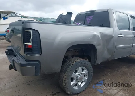 2012 GMC Sierra 2500Hd Denali z USA, uszkodzony, nr VIN 1GT125E82CF160151